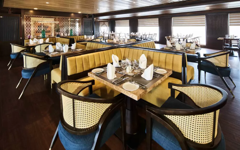 APT Mekong Serenity - Onboard Dining.jpg
